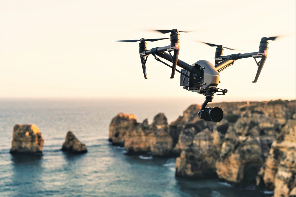Drohnenflüge über die Algarve erfordern viele Vorbereitungen und Genehmigungen